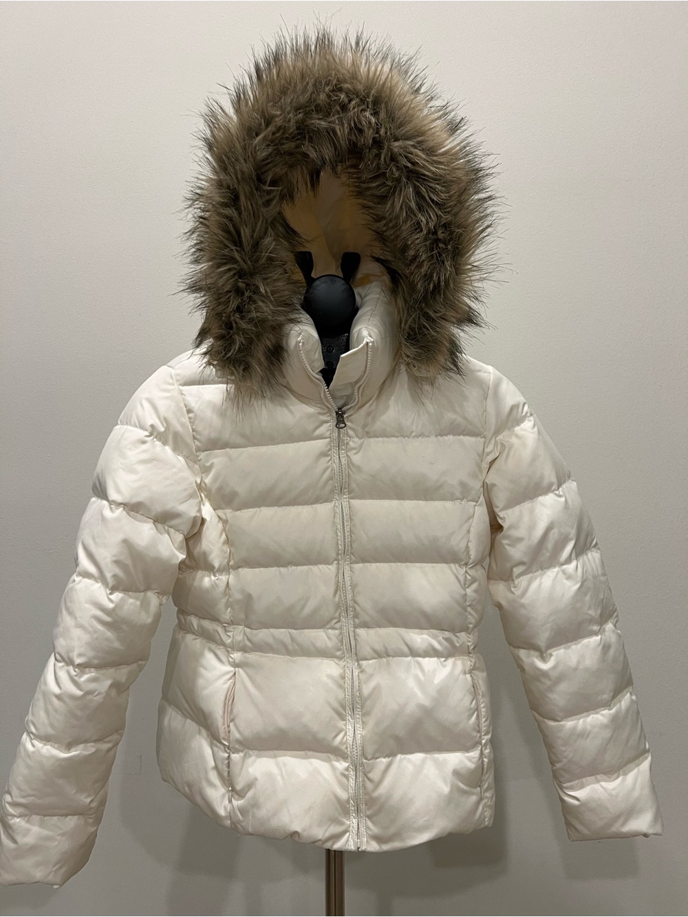 Lands’ End Women’s XS White Down Puffer Jacket Faux Fur Hood – 80% Down